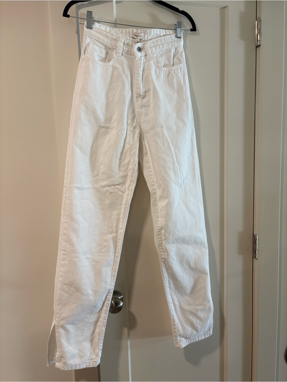Femme luxe Women's White Straight-Leg Jeans